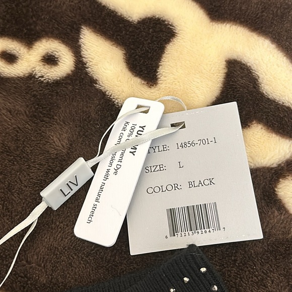 🌺🌺NWT LIV PEARL BLACK SWEATER SIZE L - Picture 6 of 10